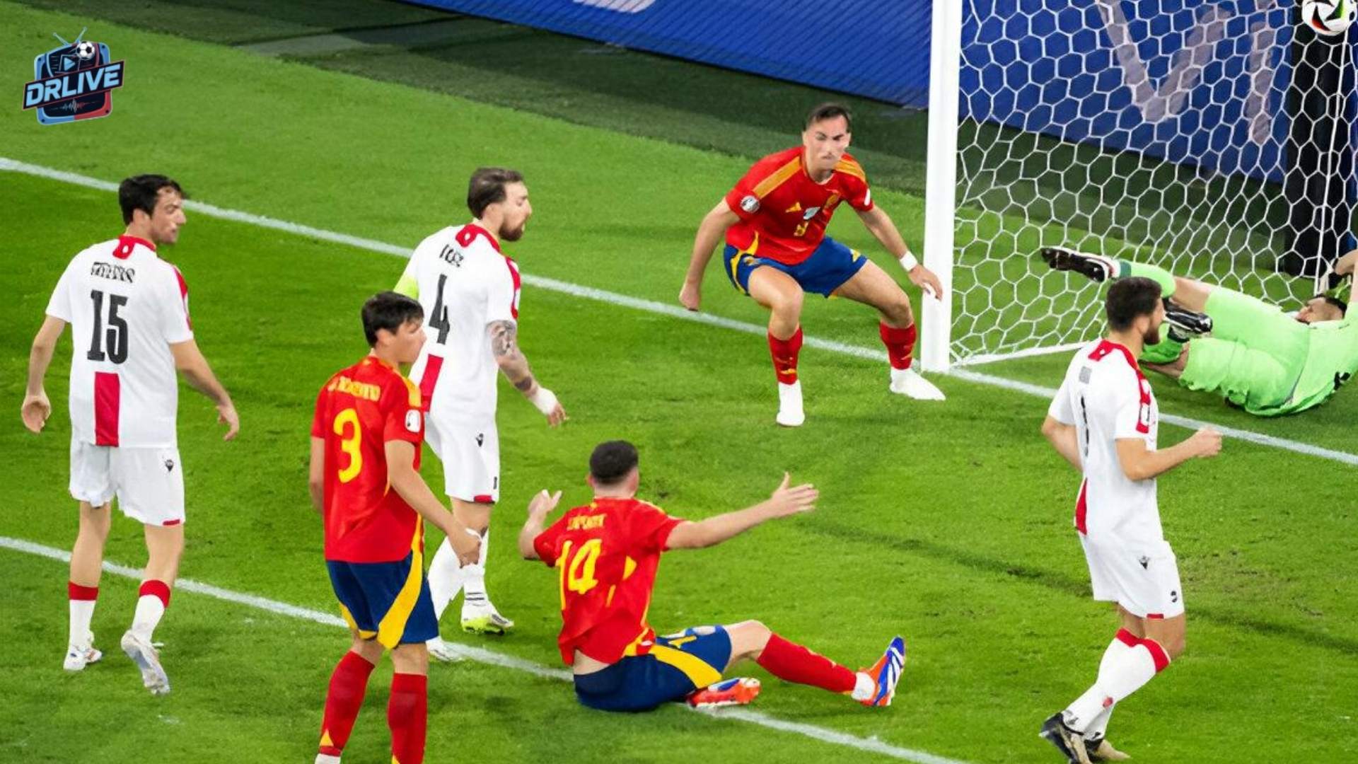 Tây Ban Nha thắng lớn 4-0 ngay trên sân khách