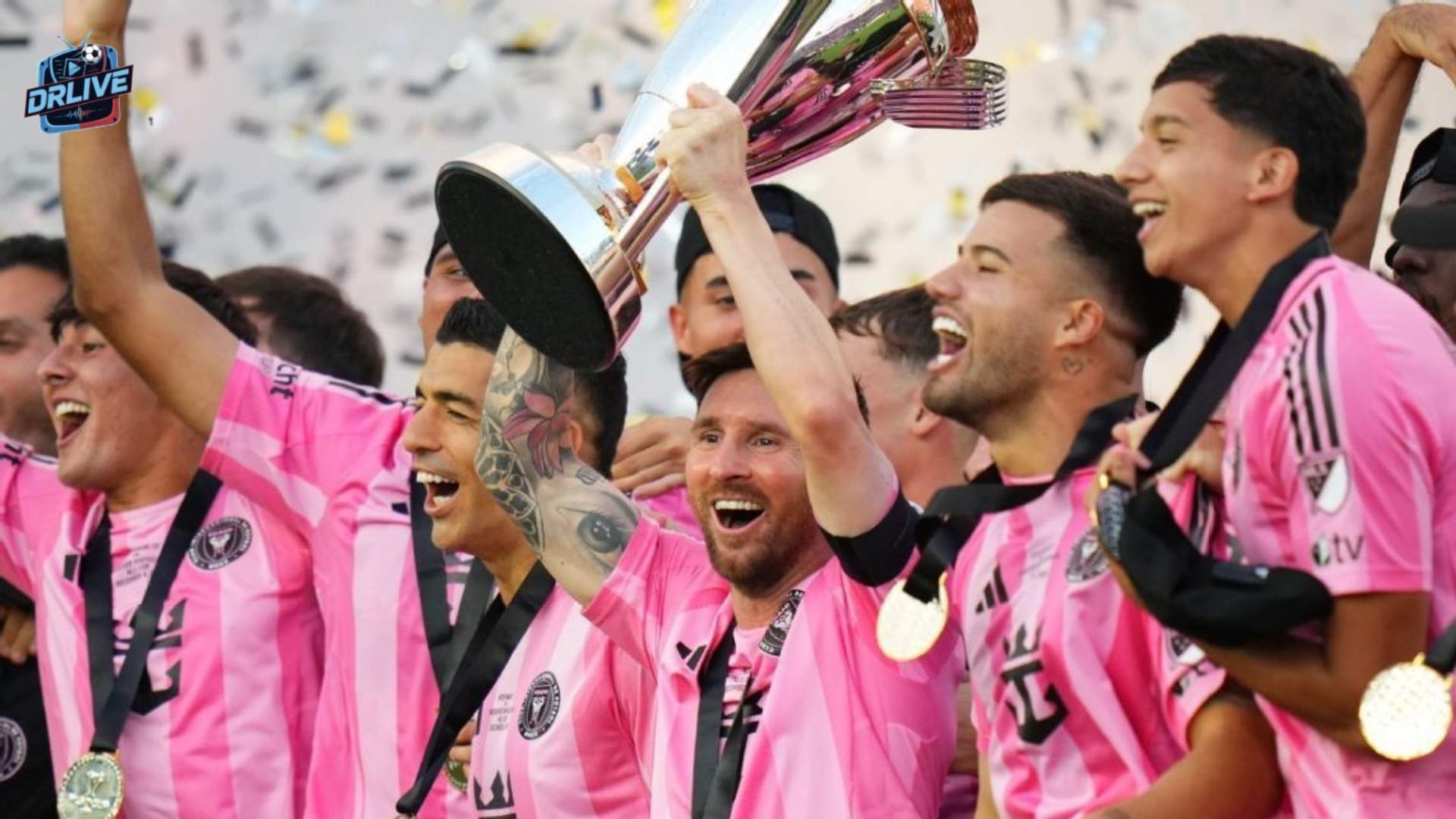 Khoảnh khắc chờ đợi suốt 3 năm của Messi